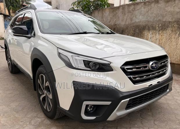 Subaru Outback 2022 White