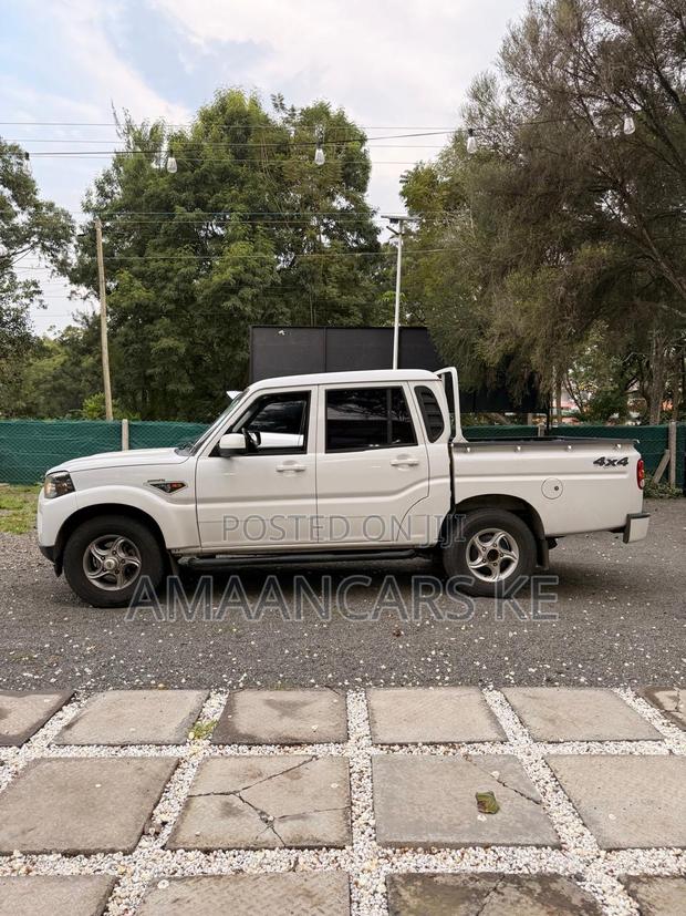 Mahindra Scorpio 2020 White