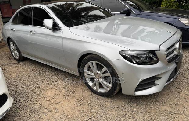 Mercedes-Benz E250 2017 Silver