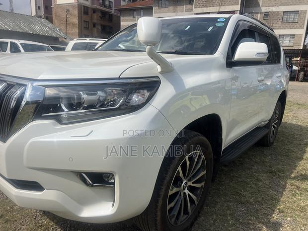 Toyota Land Cruiser Prado 2018 White