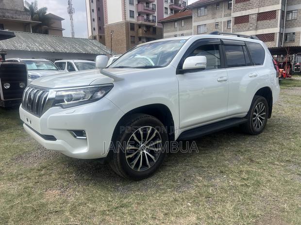 Toyota Land Cruiser Prado 2018 White