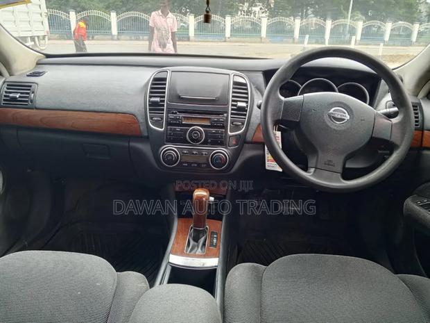 Nissan Sylphy 2010 Silver