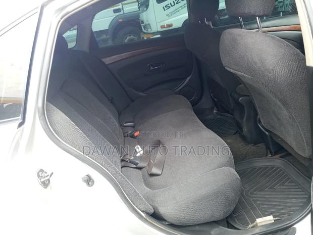 Nissan Sylphy 2010 Silver