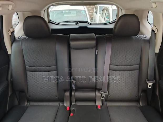 Nissan X-Trail 2018 Red