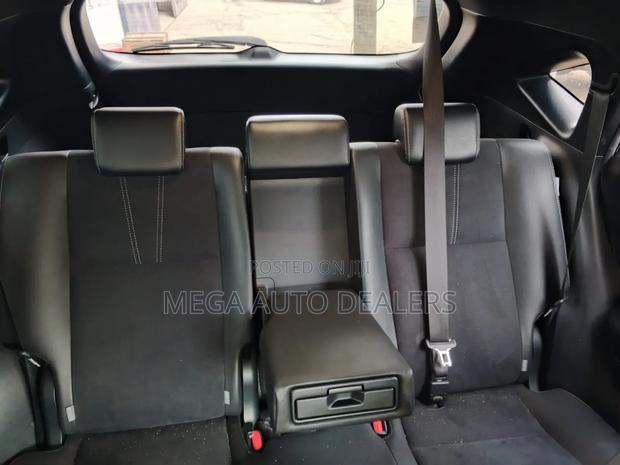 Toyota Harrier 2019 Black