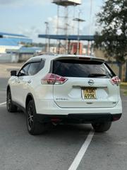Nissan X-Trail 2015 White for sale