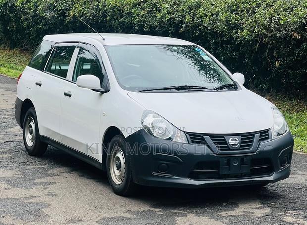 Nissan Advan 2018 White