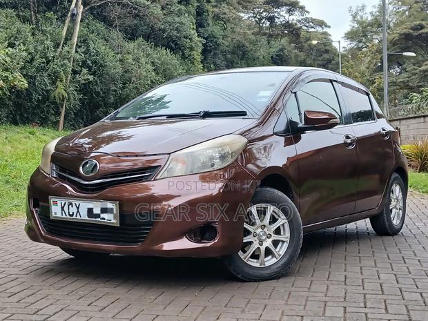 Toyota Vitz 2012 Brown