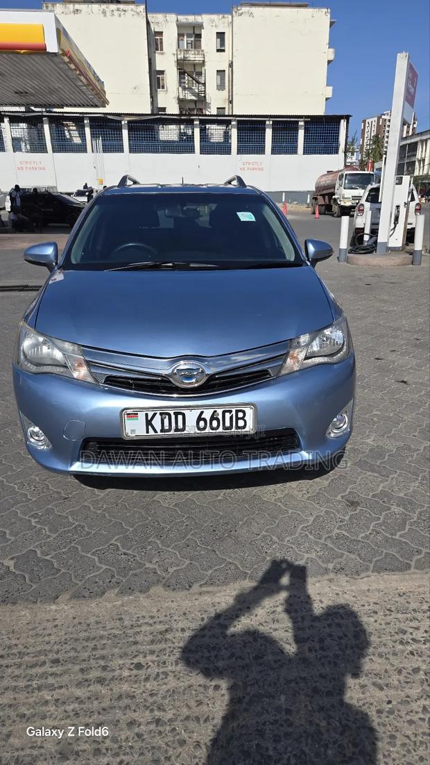 Toyota Corolla Fielder 2014 Blue