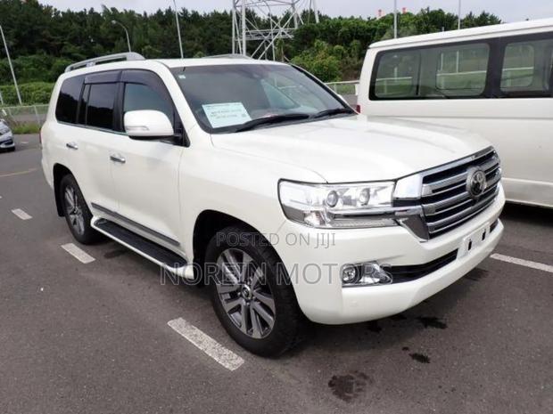 Toyota Land Cruiser 2019 Pearl