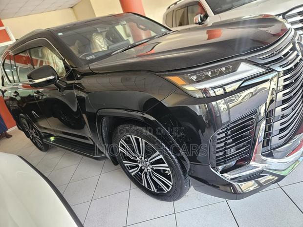 Lexus LX 2023 Black