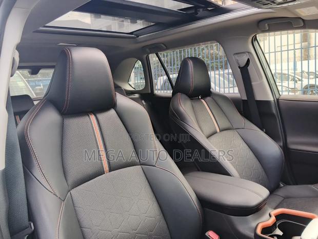 Toyota RAV4 2018 Gray