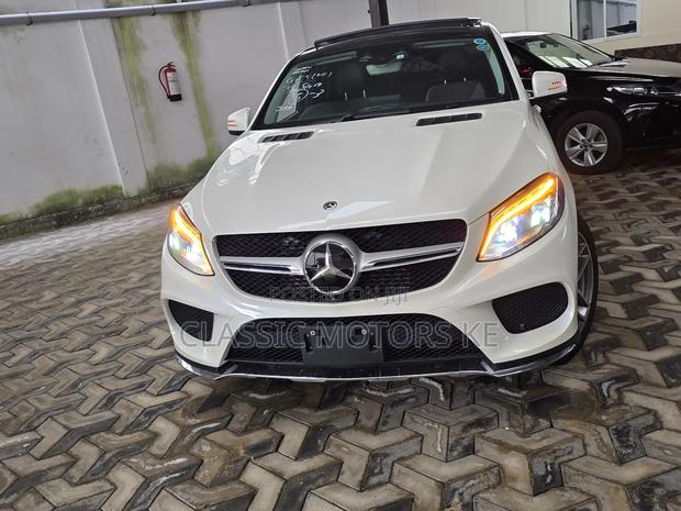 Mercedes-Benz GLE-Class GLE 350d 4MATIC 2019 White