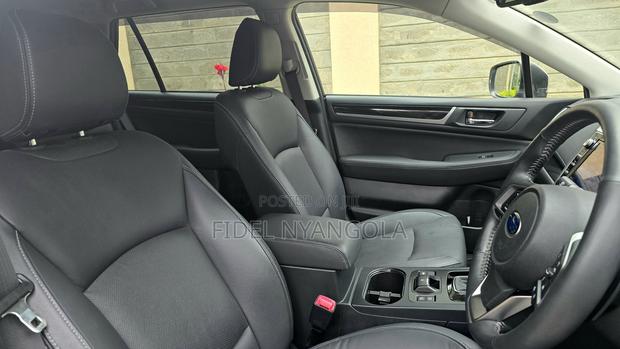 Subaru Outback 2.5i Touring AWD 2018 Silver
