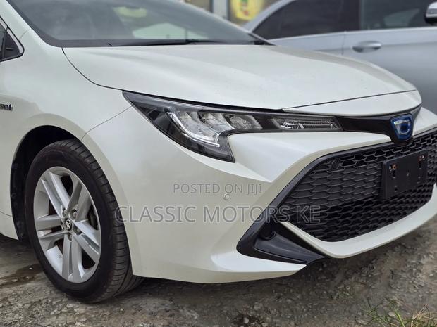 Toyota Corolla Hatchback 2020 White