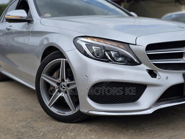 Mercedes-Benz C200 2018 Silver