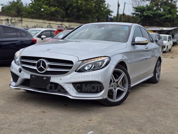 Mercedes-Benz C200 2018 Silver