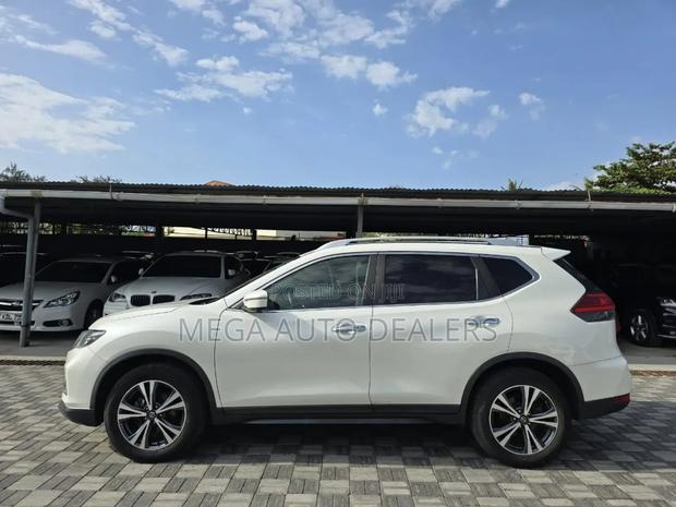Nissan X-Trail 2018 White
