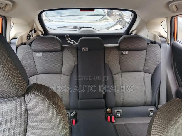Subaru XV 2018 Orange