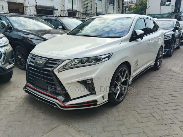 Toyota Harrier 2018 White