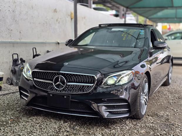 Mercedes-Benz E300 2019 Black