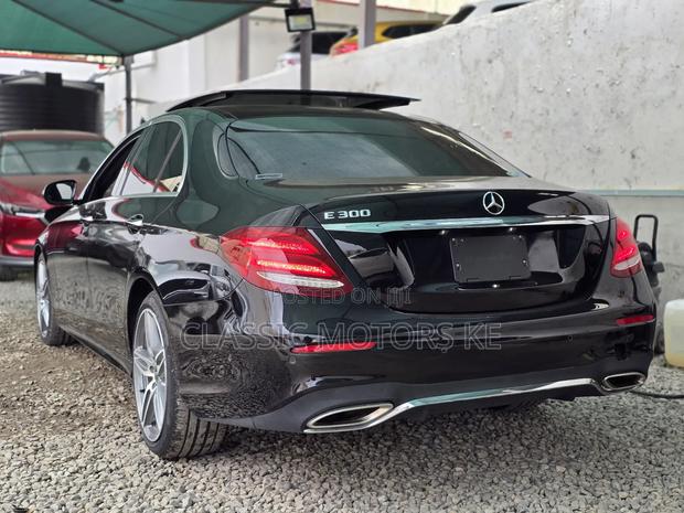 Mercedes-Benz E300 2019 Black