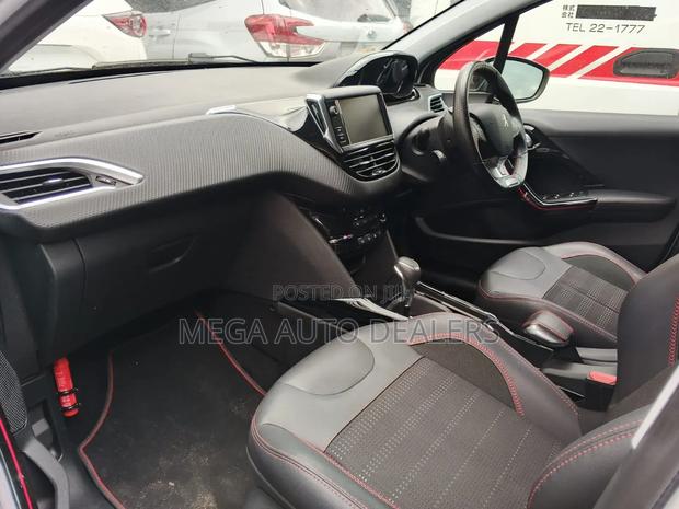 Peugeot 2008 2018 White