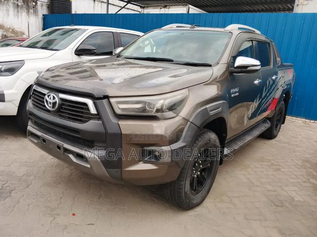 Toyota Hilux 2016