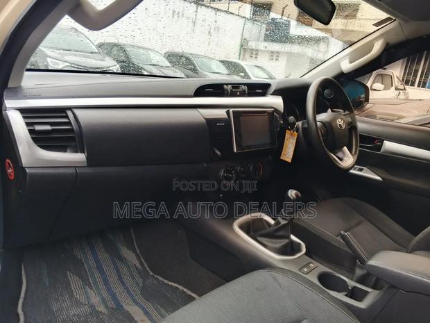 Toyota Hilux 2016