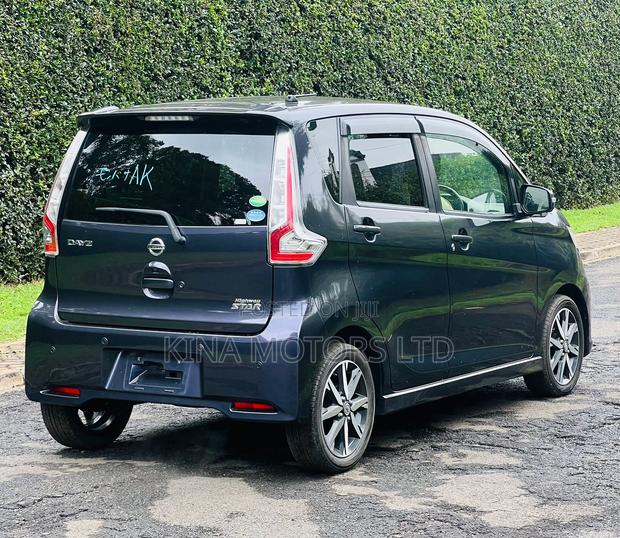 Nissan Dayz Highway Star G 2018 Purple