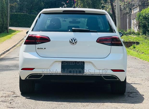 Volkswagen Golf 2018 Pearl
