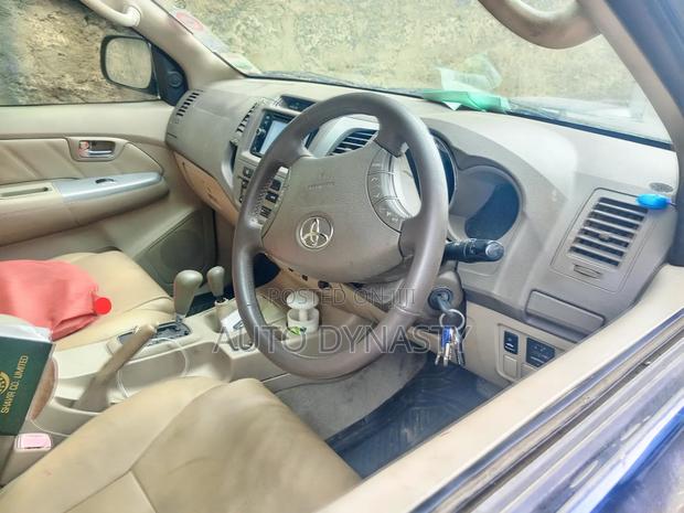 Toyota Fortuner 2006 Blue