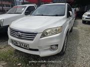 Toyota Vanguard 2011 White for sale