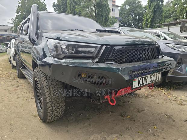 Toyota Hilux 2018 Green