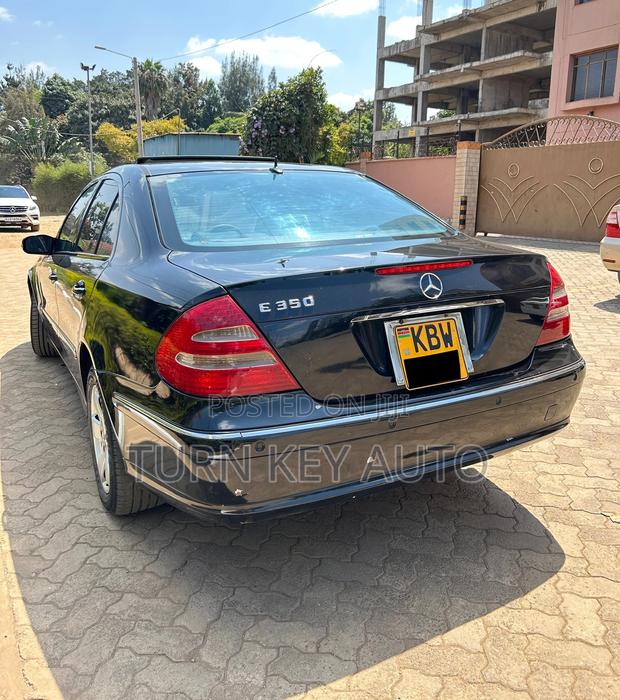 Mercedes-Benz E350 Base 4Matic Sedan AWD (3.5L 6cyl 5A) 2006 Black
