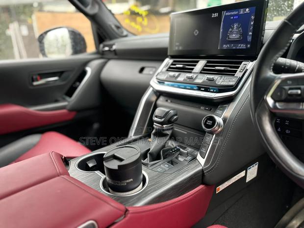 Toyota Land Cruiser 2024 Red