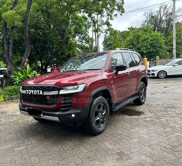 Toyota Land Cruiser 2024 Red