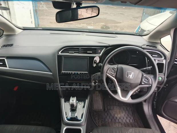 Honda Fit Shuttle 2018 Black