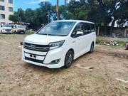 Toyota Noah 2018 White for sale