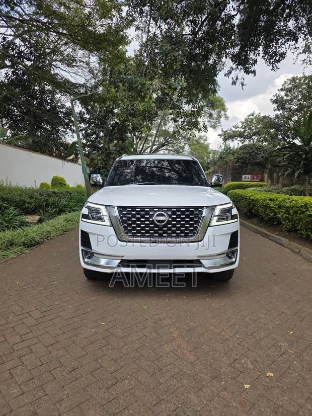 Nissan Patrol 2013 White