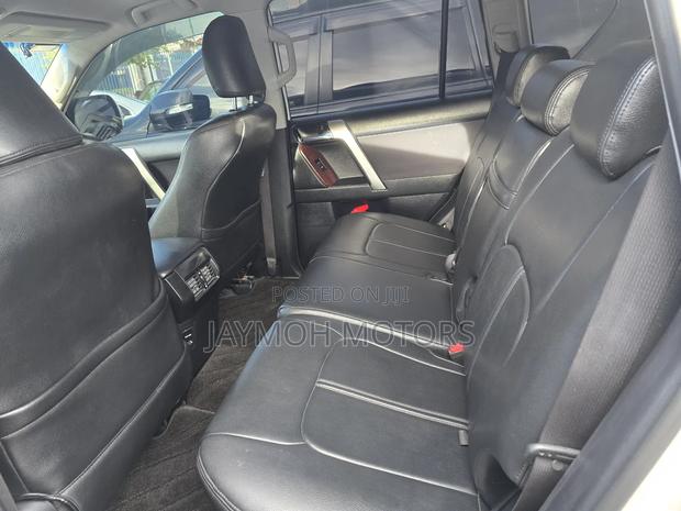 Toyota Land Cruiser Prado 2017 White