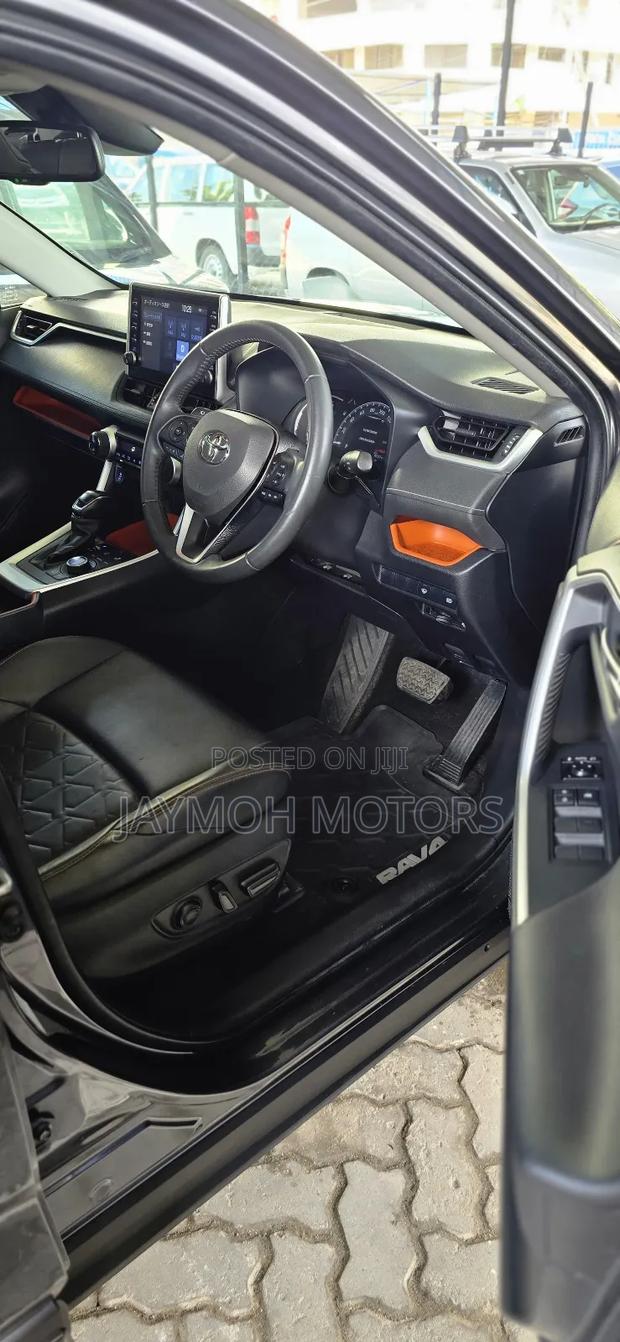 Toyota RAV4 2020 Black