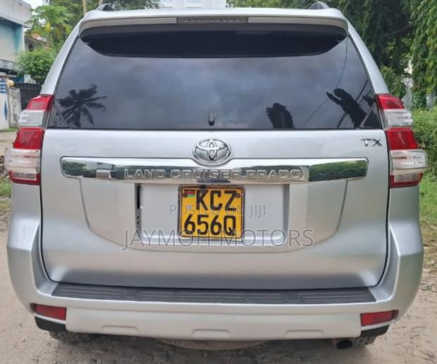Toyota Land Cruiser Prado 2014 Silver