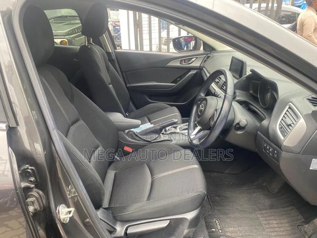 Mazda Axela 2018 Gray