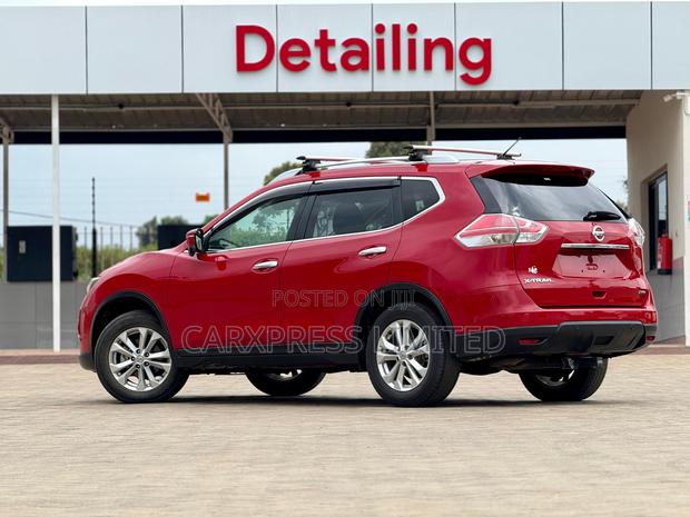 Nissan X-Trail 2016 Red