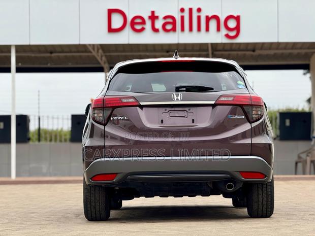 Honda Vezel 2018 Brown