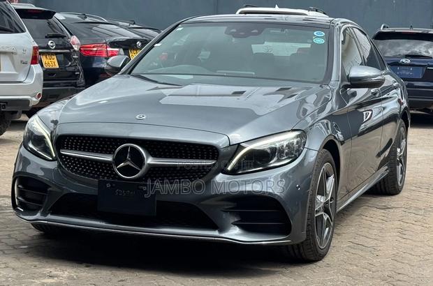 Mercedes-Benz C200 2019 Gray