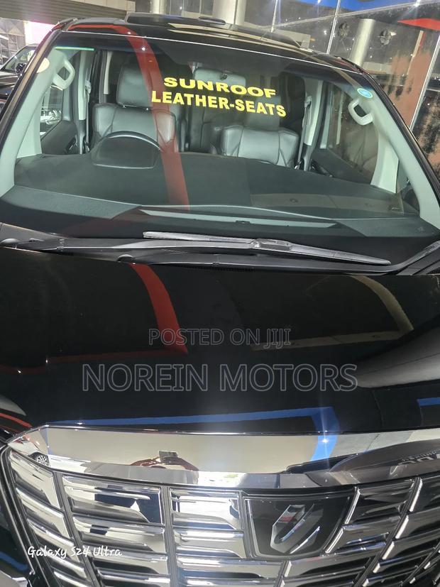 Toyota Alphard 2018 Black