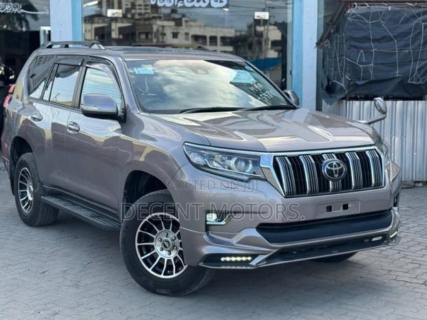 Toyota Land Cruiser Prado 2.7 2019 Gold