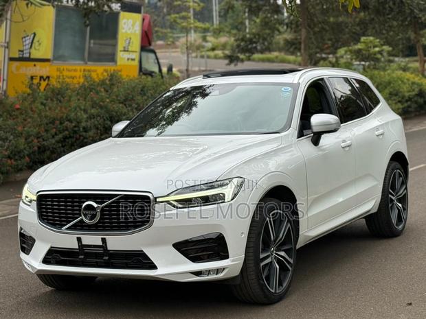 Volvo XC60 2019 White